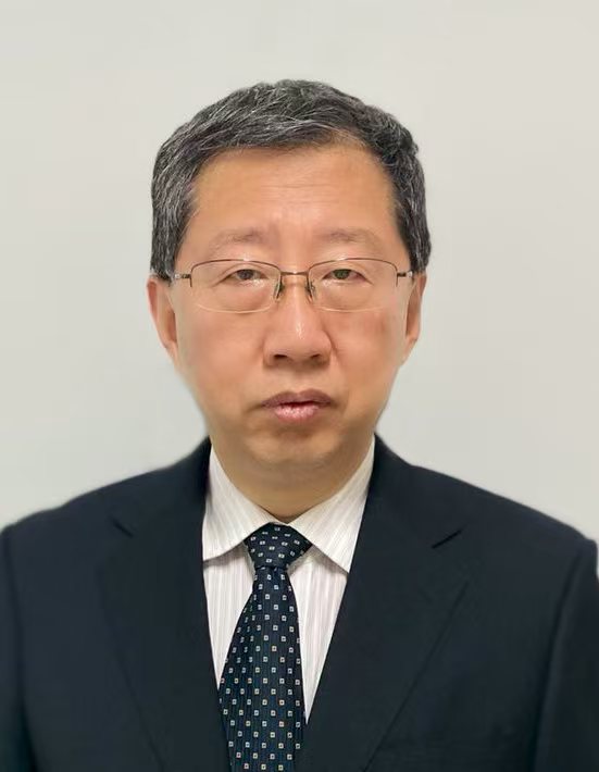 桃李无言育栋梁