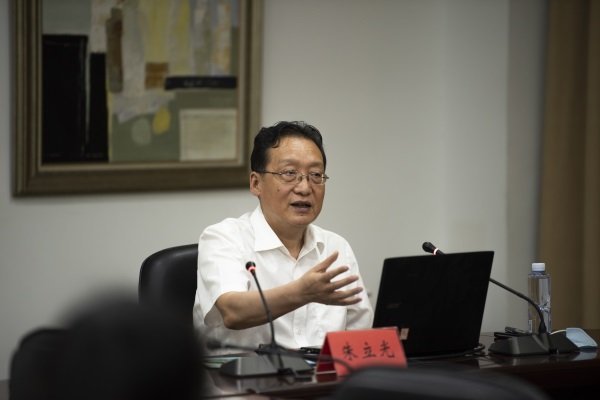 2826cd8eb51f4e7b8c33694fae8a3507.jpg 争做新时代青年马克思主义者